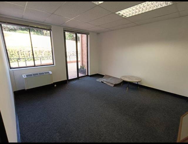 BUSINESS PROPERTY TO RENT IN BRYANSTON